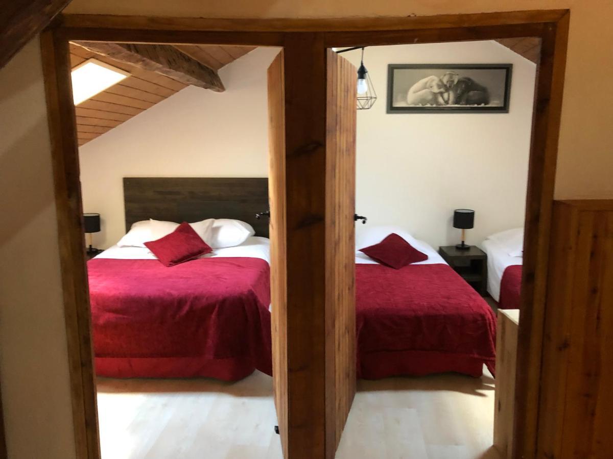 Charmant Appartement Dans Le Village/Coqueto Apartamento En El Pueblecito La Cabanasse Exterior foto
